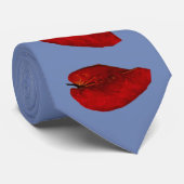 Stropdas dat rode bladeren laat vallen (Opgerold)