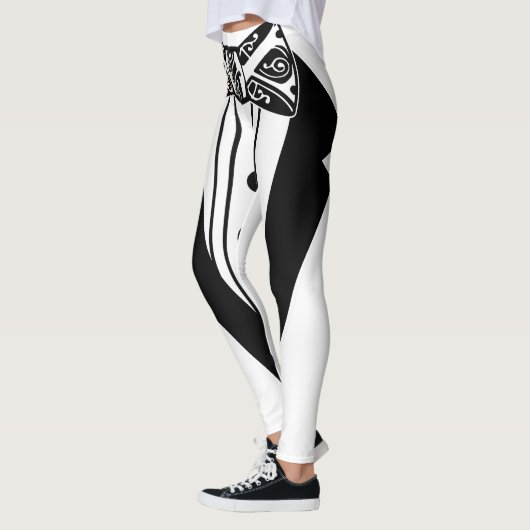 Stropdas en buis, zwart leggings (Links)