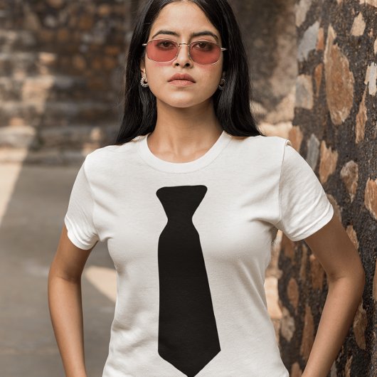 STROPDAS FORMELE GRAPPIGE T-SHIRT