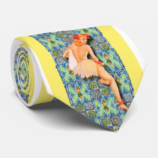 stropdas in de romp met een boe-pin (Opgerold)