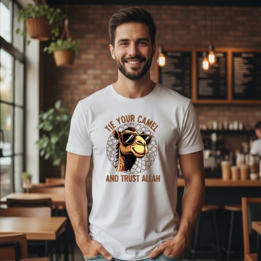 Stropdas je kameel en vertrouw op Allah T-shirt