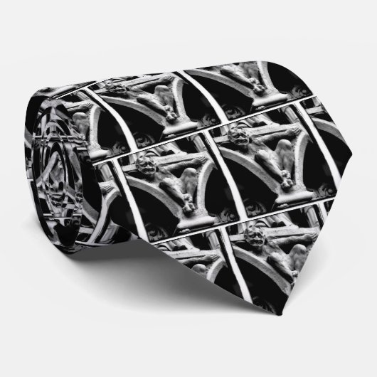 stropdas met een witte wand (Opgerold)