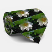 Stropdas met fijne witte Lotusventilator (Opgerold)