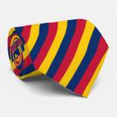 Stropdas met rode, gele en blauwe streep (Opgerold)