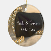 Stropdas met zwarte borst en witte parels keramisch ornament (Links)