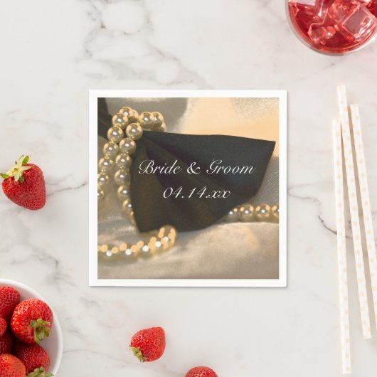 Stropdas met zwarte borst en witte parels servetten (Insitu)