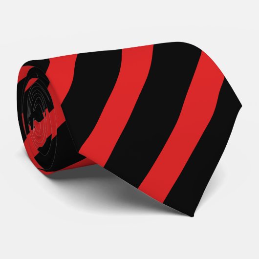 Stropdas met zwarte en rode diagonaal strepen (Opgerold)