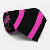 Stropdas met zwarte en roze streep (Opgerold)