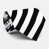 Stropdas met zwarte en witte streep (Opgerold)