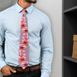 Stropdas van roze stekelroze stekelstaartropische<br><div class="desc">Roze en oranje Hawaiiaanse plumeria bloemen bedekken dit enorme stropdas. Een scherpe rij grote tropische bloemen herfst over de voorkant, terwijl de rest van het stropdas vast paars is. Kies een andere kleur om uw gebeurtenis aan te passen, of gebruik "pas verder"gebied aan om uw eigen kleurenachtergrond te kiezen. Perfect...</div>