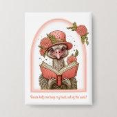 Struisvogel leest een boek uit het zand button (Voorkant)