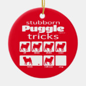 Stubborn Puggle Tricks Keramisch Ornament (Voorkant)