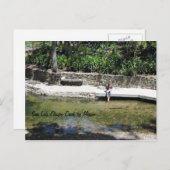 Student met Feet in Creek bij Mission Briefkaart (Voorkant / Achterkant)