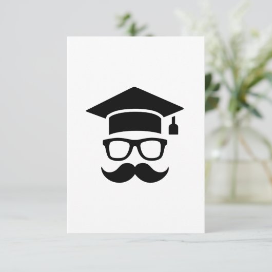Student mustache afstuderen aankondiging (Staand voorkant)