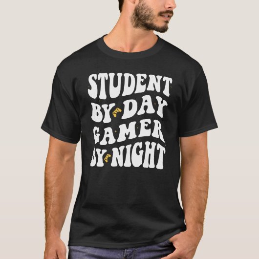 Student Overdag Gamer 's Nachts, Afgestudeerd Game T-shirt (Voorkant)