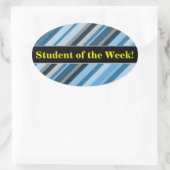"Student van de week!" + Blauw en grijze strepen Ovale Sticker (Tas)