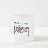 Student Zombie Hunter Matglas Koffiemok (Voorkant links)