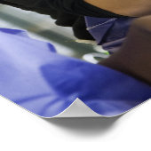 Studenten die experimenten uitvoeren in het chemie poster (Hoek)