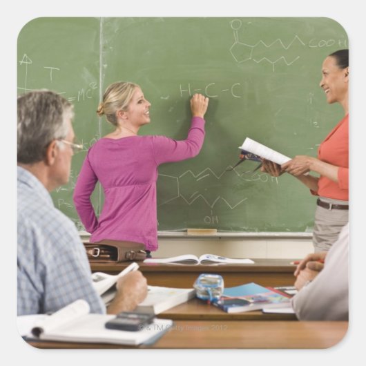 Studenten en leraren in de klas vierkante sticker (Voorkant)