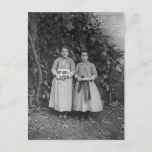 Studenten van de kunstschool voor meisjes in Turki Briefkaart