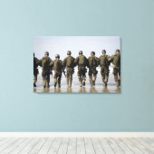 Studenten voor de opleiding van bemanningsleden canvas afdruk (Insitu (Houten vloer))