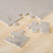 Studie vanuit het binnenste van een naaldbos legpuzzel (Zijkant)