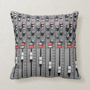 Studio Pillow: Mixer/geluidskaart Kussen