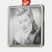 Studio Shot Metalen Ornament (Links)