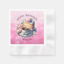 Stukje verjaardagstaart, kopje koffie en bloemen