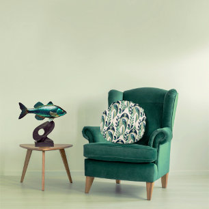 Stukken vrouw rond kussen