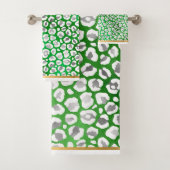 STUNNEN LEOPARD GREEN WHITE GOLD BATHROOM TOWEL BAD HANDDOEK (Insitu)