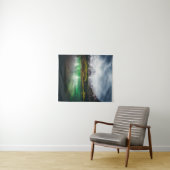 Stunnende regendag in het Fusine-meer in Italië Wandkleed (In Situ (horizontaal))