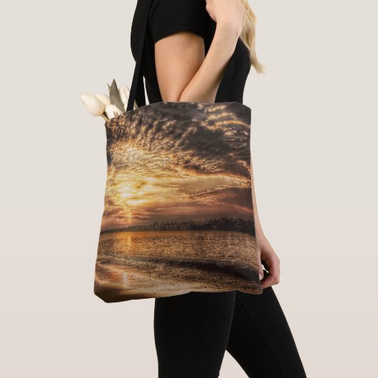 Stunning Beach Sunrise Tote Bag (Dichtbij)