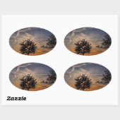 Stunning bomen, zonsondergang natuur landschap fot ovale sticker (Vel)