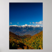 Stunning herfstlandschap met uitzicht op berg Trig Poster (Voorkant)