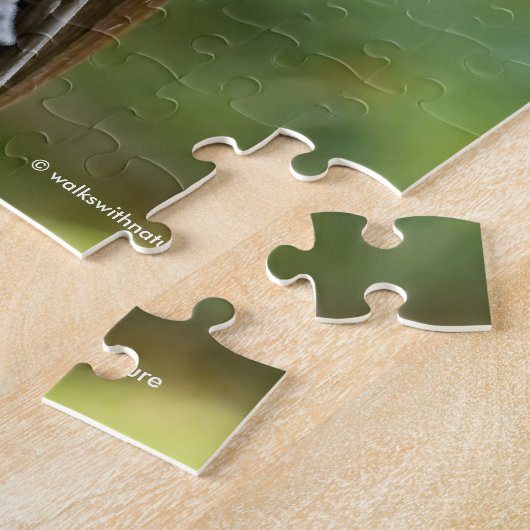 Stunning Portrait of Pileated Woodpecker on Tree Legpuzzel (Zijkant)