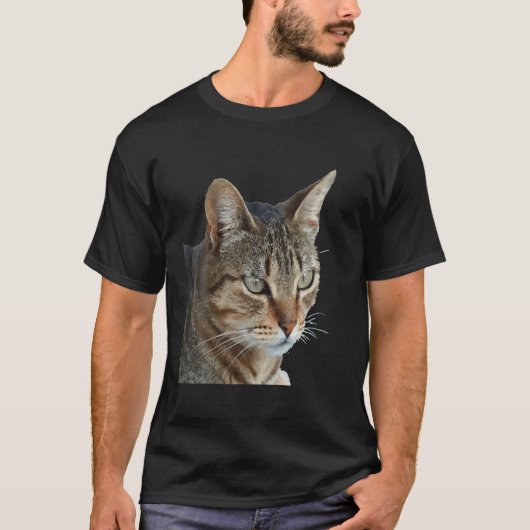 Stunning Tabby Cat Close Up Portrait Vector T-shirt (Voorkant)