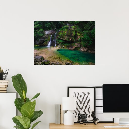 Stunning waterfall Virje, Slovenië Poster (Thuiskantoor)