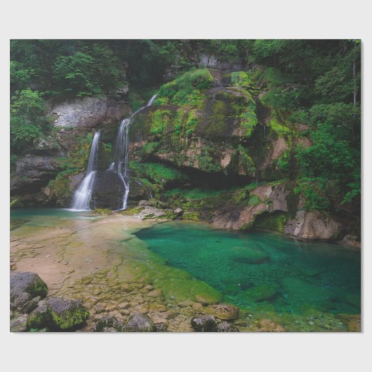 Stunning waterfall Virje, Slovenië Poster Cadeaupapier (Vlak)