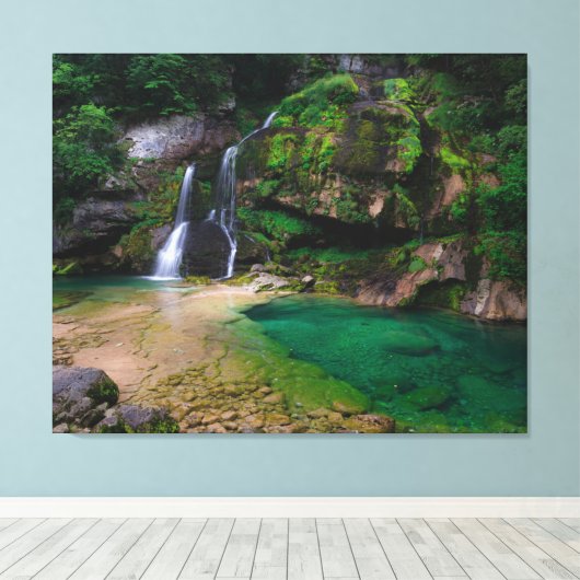 Stunning waterfall Virje, Slovenië Poster Canvas Afdruk (Insitu (Houten vloer))