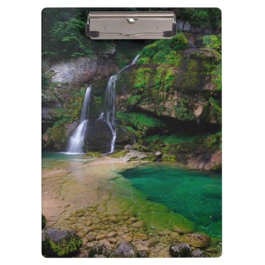 Stunning waterfall Virje, Slovenië Poster Klembord (Voorkant)