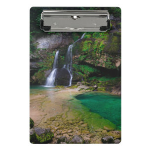 Stunning waterfall Virje, Slovenië Poster Mini Klembord