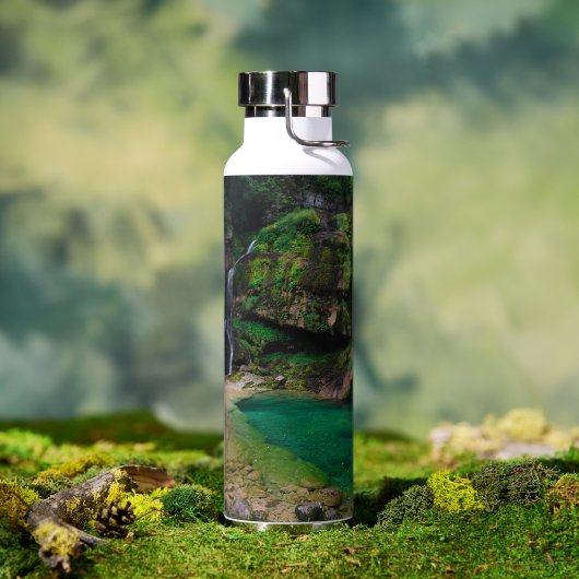 Stunning waterfall Virje, Slovenië Waterfles (Buiten)