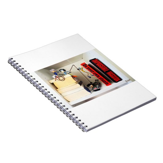 Stunt Fubby's Tom Cruise naspelen. Notitieboek (Rechterzijde)