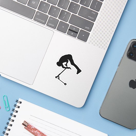 Stunt scooter trick backflip sticker (Laptop met iPhone)