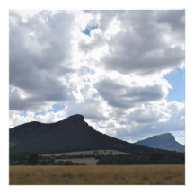 Sturgeon en Abrupt onder dramatische wolken