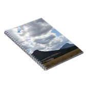 Sturgeon en Abrupt onder dramatische wolken Notitieboek (Rechterzijde)