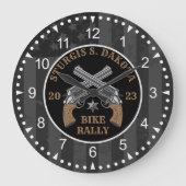 Sturgis Bike Rally 2023 Crossed Pistolen Grote Klok (Voorkant)