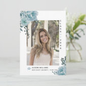 Stustblauw bloemen Klasse 2023 Foto van afstuderen Aankondiging (Staand voorkant)