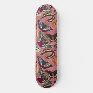 Stusty roze met vlinderillustraties persoonlijk skateboard